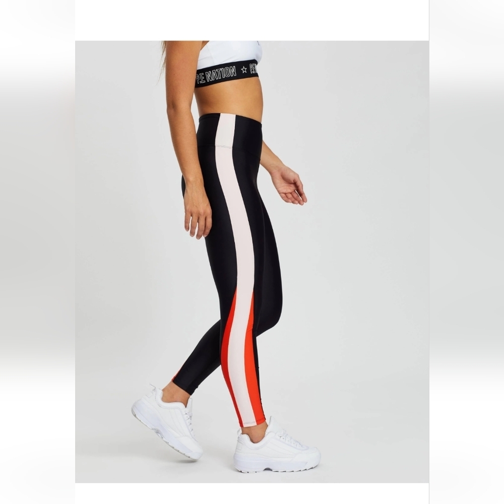 PE Nation World Series Leggings Size Large